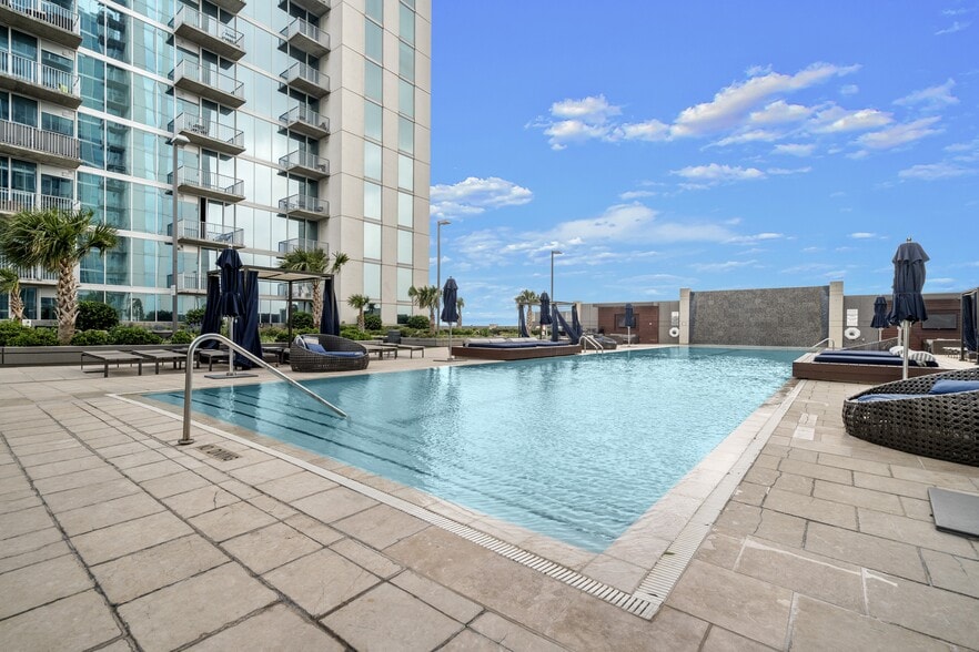 More Photos Of 5927 Almeda Rd, Houston Apartments For Lease