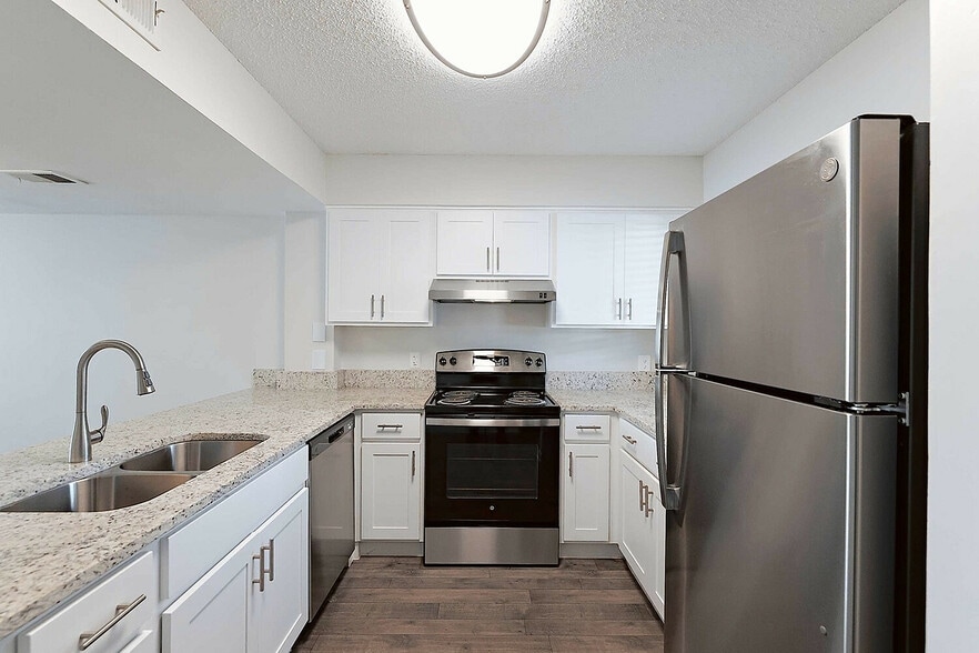 More Photos Of 150 E University Blvd, Melbourne Apartments For Sale