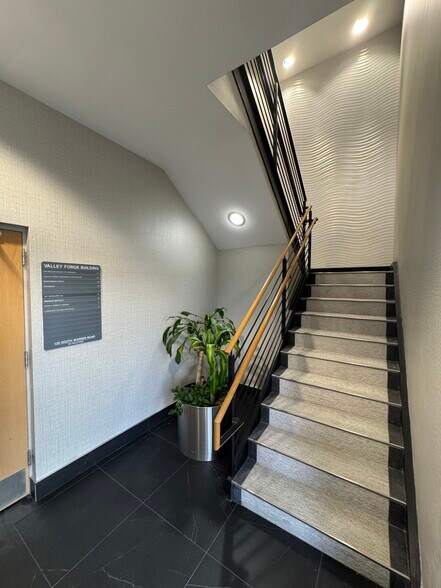 More Photos Of 120 S Warner Rd, King Of Prussia Medical For Sale