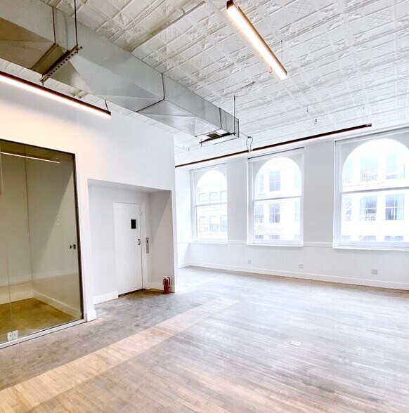 More Photos Of 447 Broadway, New York Loft Creative Space For Lease
