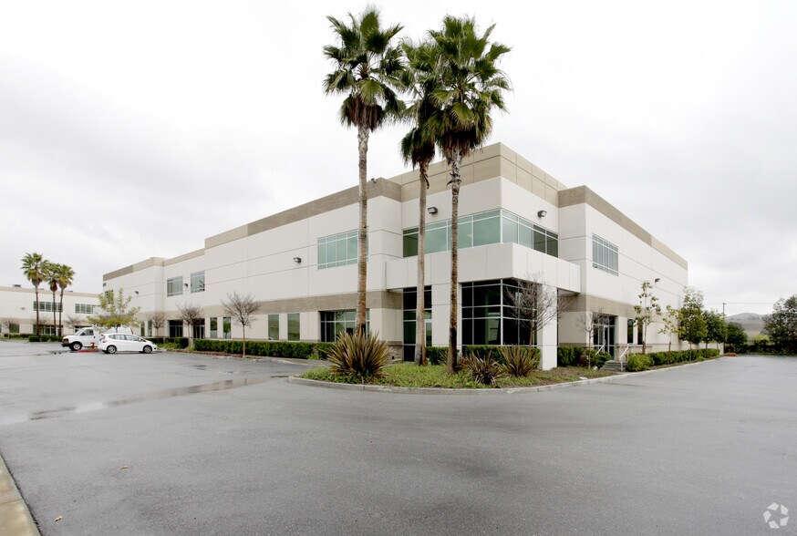 More Photos Of 4010 W Valley Blvd, Walnut Warehouse For Lease