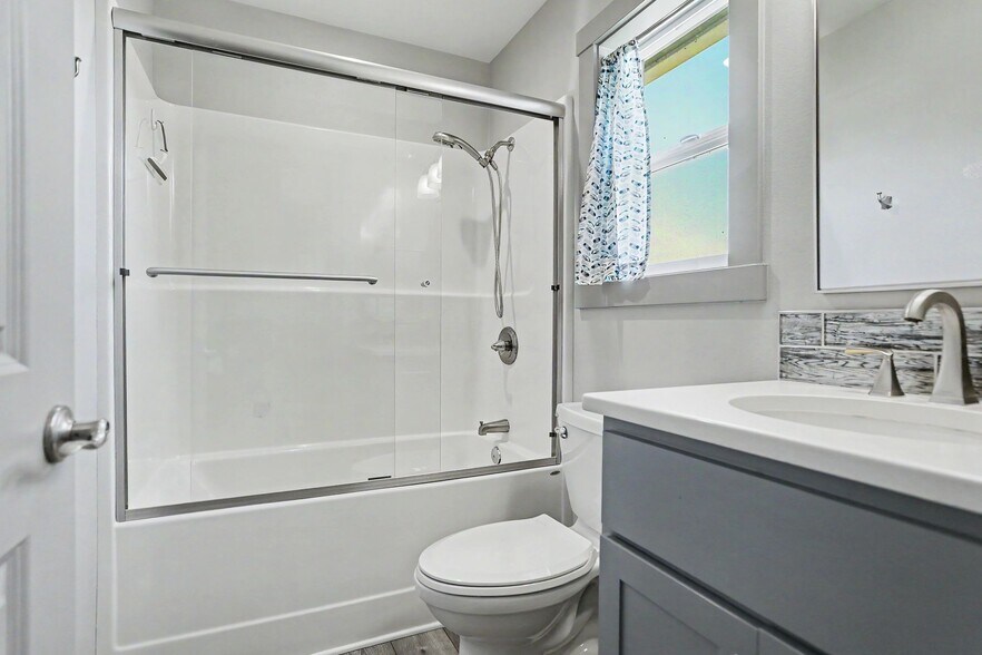 More Photos Of 1364 Northern Heights Loop, Keizer Multifamily For Sale