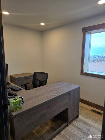 More Photos Of 900 Lone Tree Ln, Nunn Warehouse For Sale