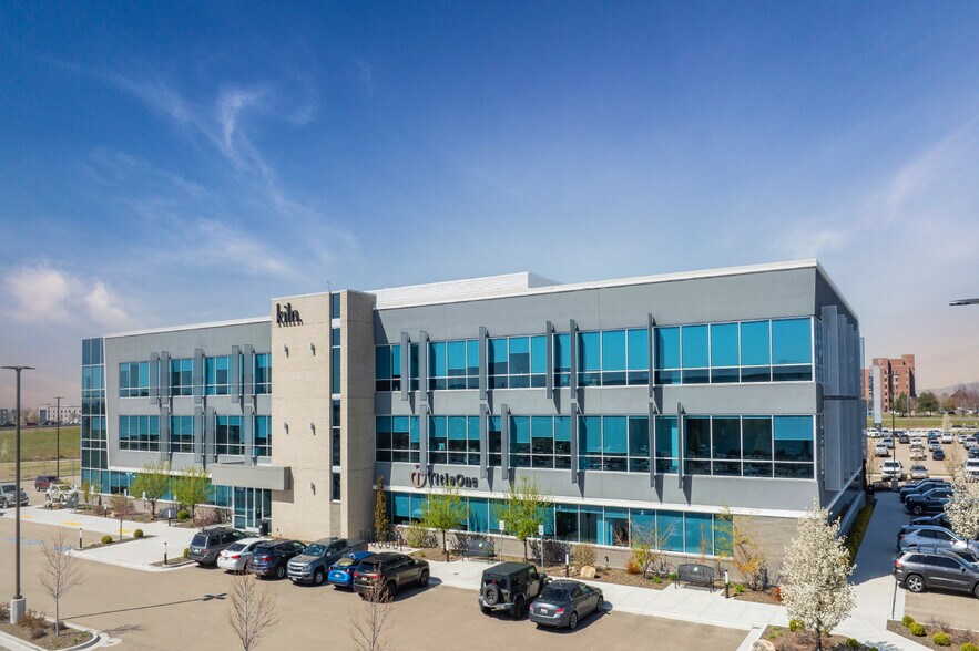 More Photos Of 1120 S Rackham Way, Meridian Office For Sale