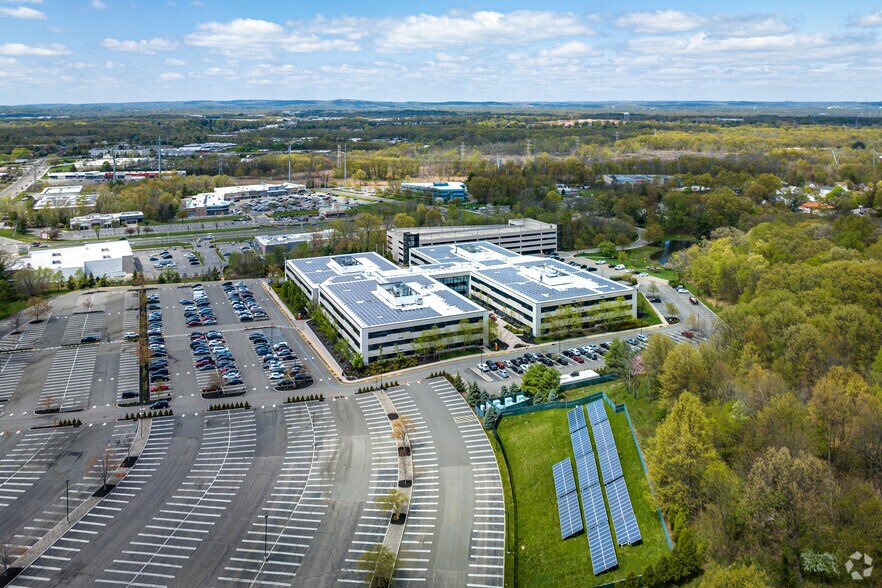 More Photos Of 290 W Mount Pleasant Ave, Livingston Office For Lease