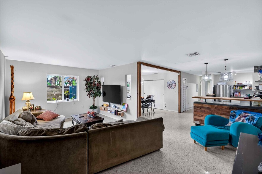 More Photos Of 8640 NE 2nd Ave, El Portal Office Residential For Sale