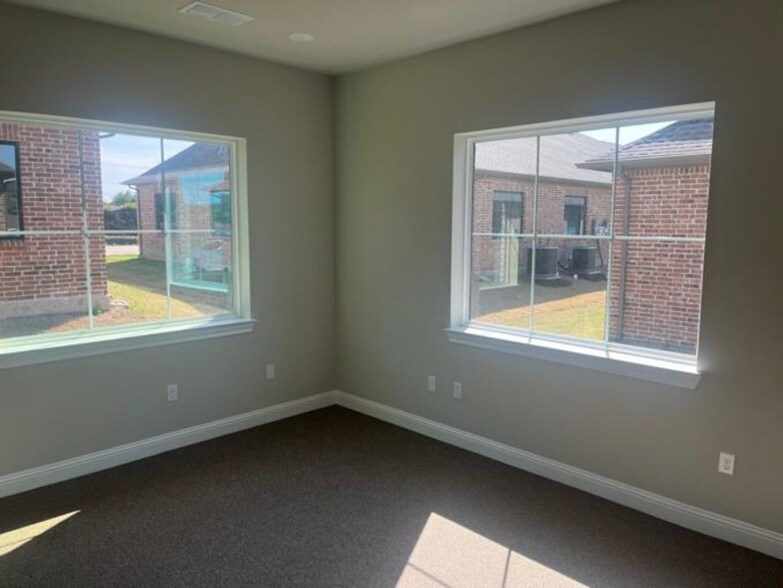 More Photos Of 2601 Little Elm Pky, Little Elm Medical For Lease