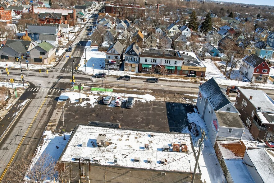 More Photos Of 2078 Niagara St, Buffalo Convenience Store For Sale
