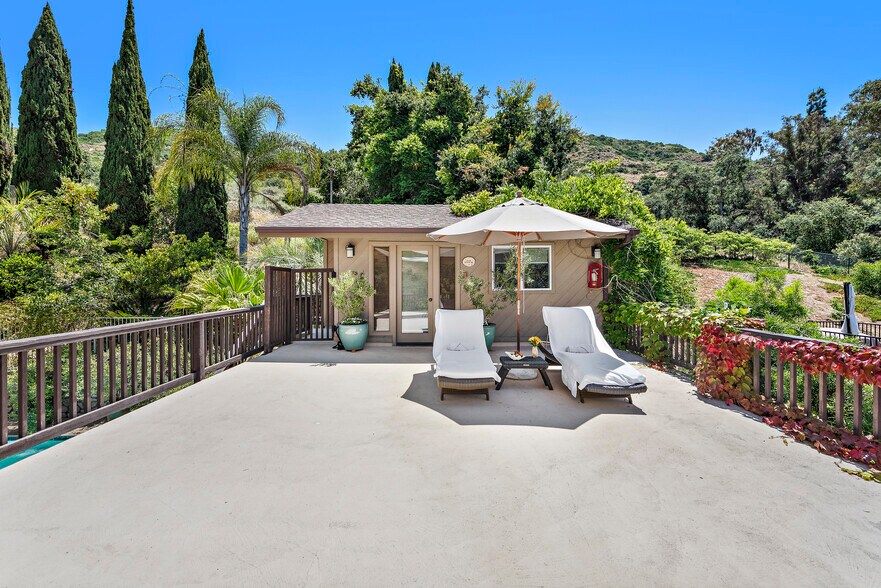 More Photos Of 21095 Raquel Rd, Laguna Beach Specialty For Sale