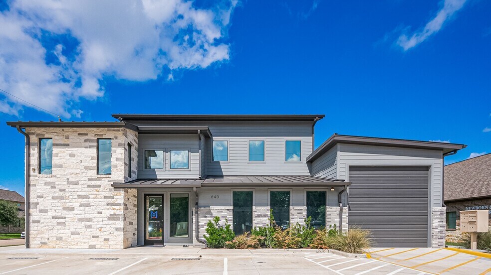 Primary Photo Of 640 S Peek Rd, Katy Loft Creative Space For Sale