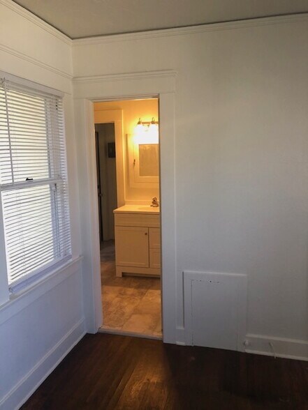 More Photos Of 1053-1065 E Santa Clara St, Ventura Apartments For Sale