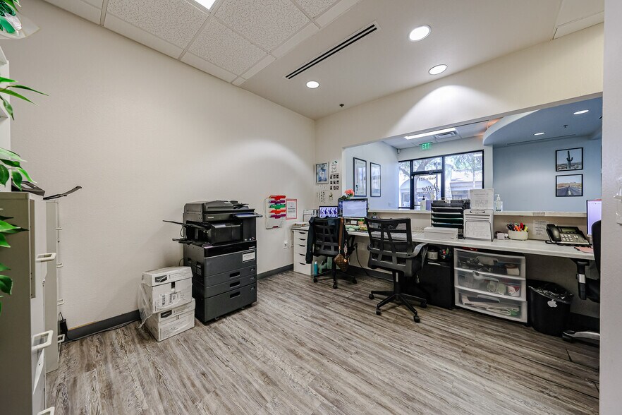 More Photos Of 535 E McKellips Rd, Mesa Office For Lease