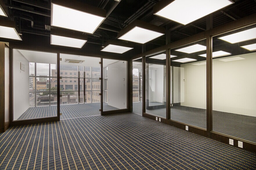 More Photos Of 136-33 37th Ave, Flushing Medical For Sale