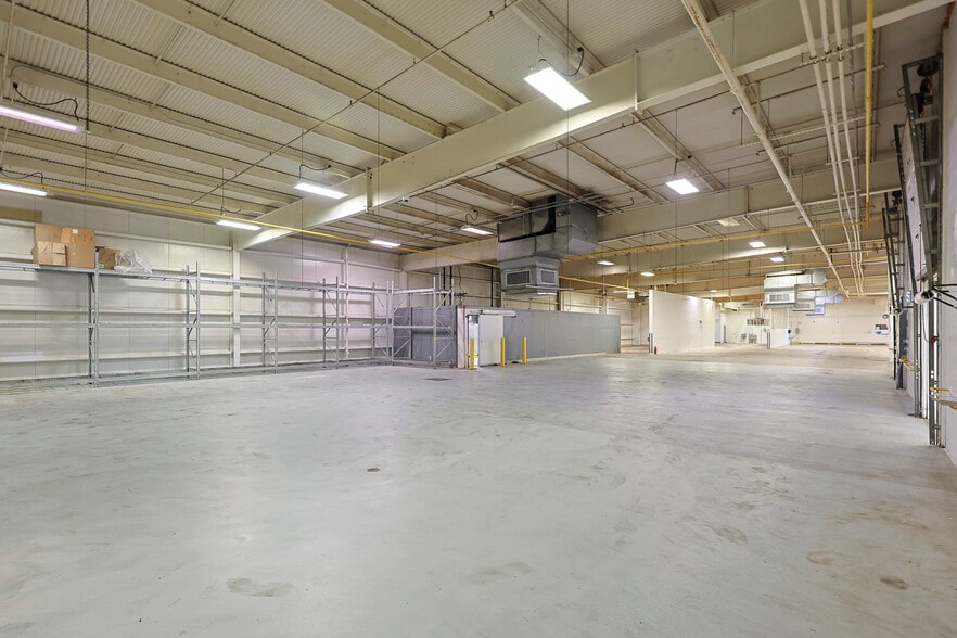 More Photos Of 125 Liberty St, Brockton Manufacturing For Lease