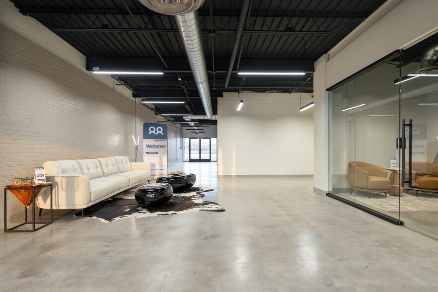 More Photos Of 8800 S Fawnwood Ct, Broken Arrow Office For Lease