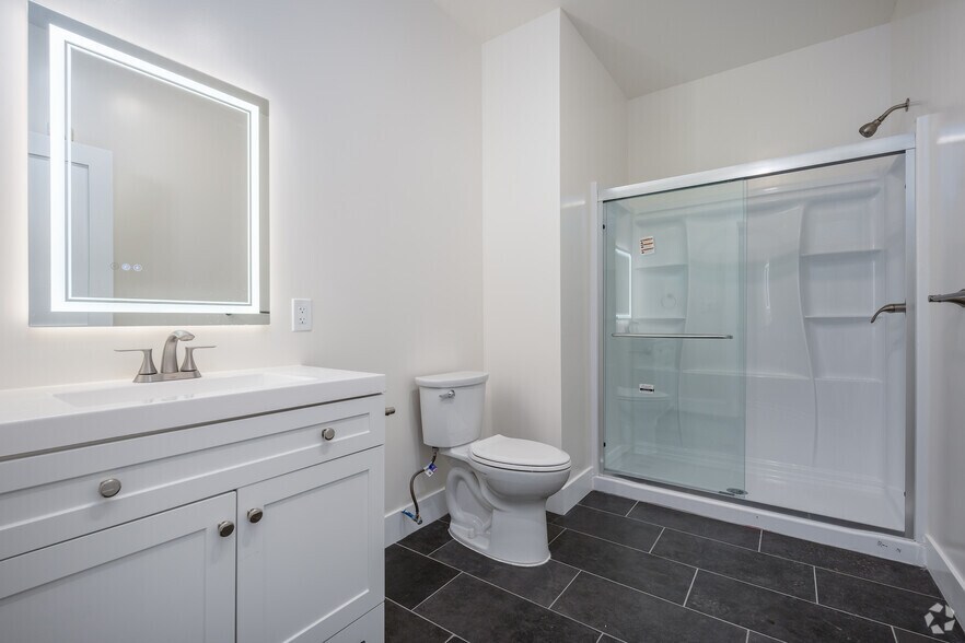 More Photos Of 3000 T St, Sacramento Apartments For Sale