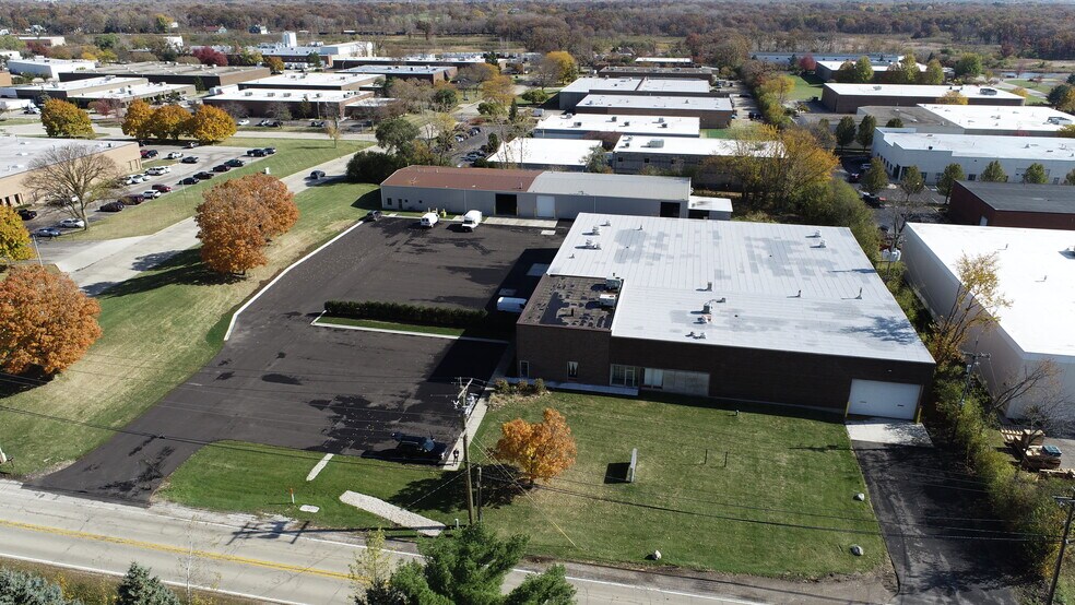 More Photos Of 28041 N Bradley Rd, Lake Forest Warehouse For Sale