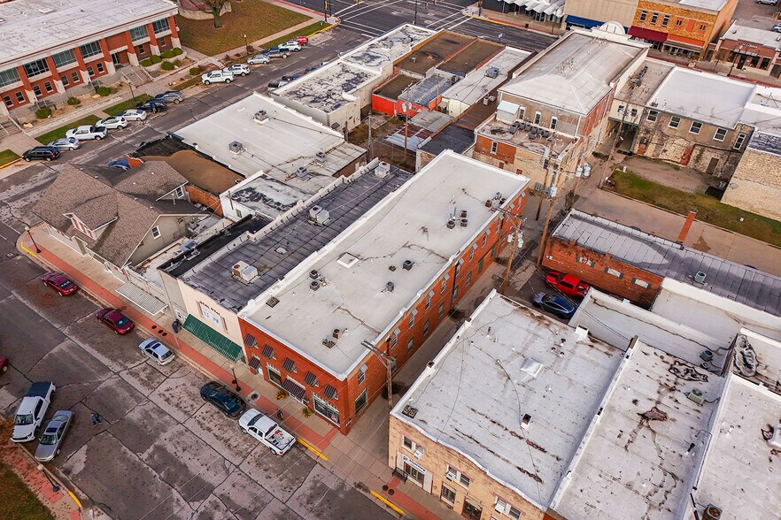 More Photos Of 116 W Pine Ave, El Dorado Office Residential For Sale