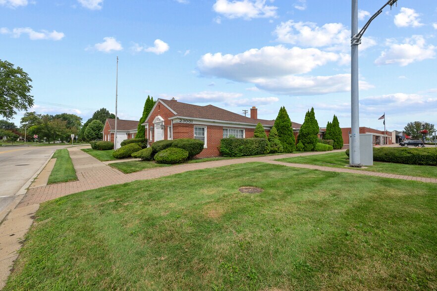 More Photos Of 23001-23003 Greater Mack Ave, Saint Clair Shores Medical For Sale