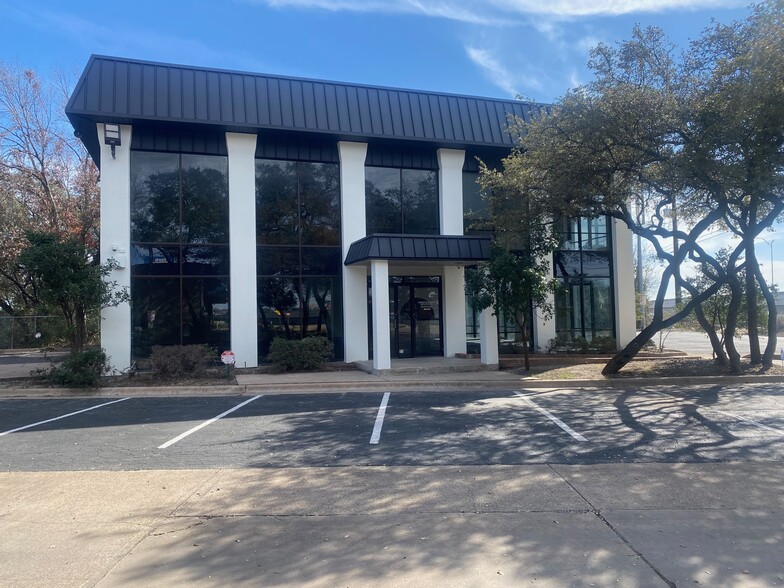 Primary Photo Of 11855 Research Blvd, Austin General Retail For Lease