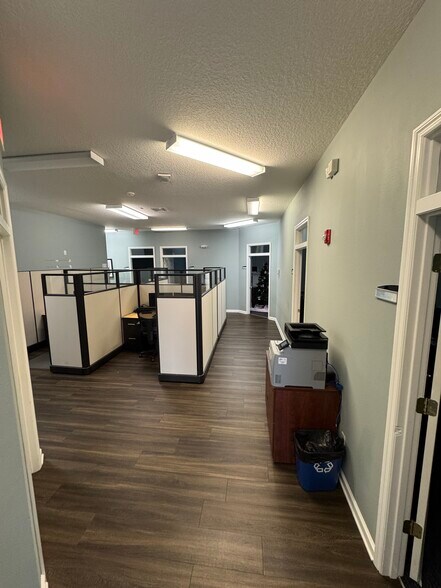 More Photos Of 2146 Alternate 19 N, Palm Harbor Office For Sale