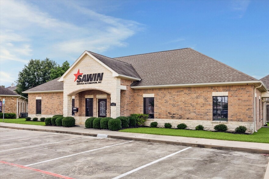 Primary Photo Of 9525 Huffmeister Rd, Houston Medical For Sale