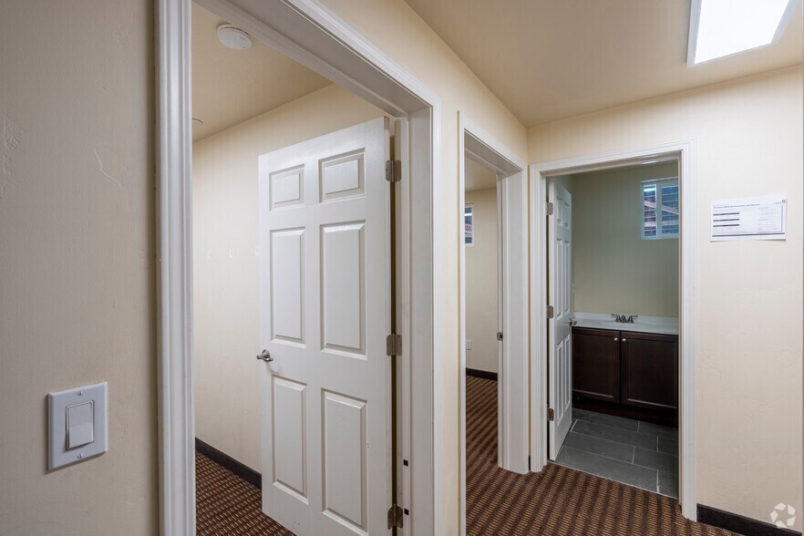 More Photos Of 1975 Timber Way, Reno Warehouse For Sale