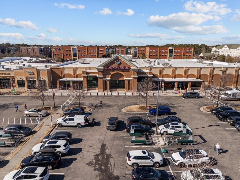 More Photos Of 6740 Rock Spring Rd, Wilmington Office For Sale