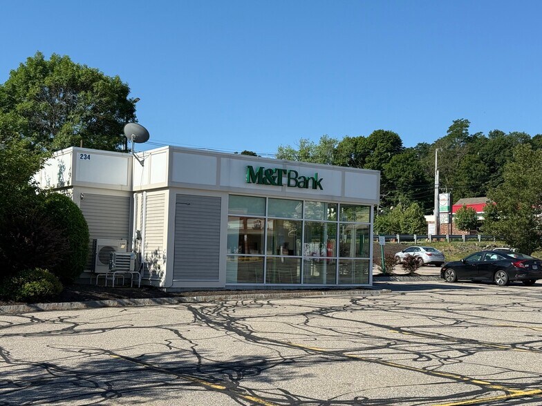 More Photos Of 222 E Main St, Marlborough Unknown For Lease