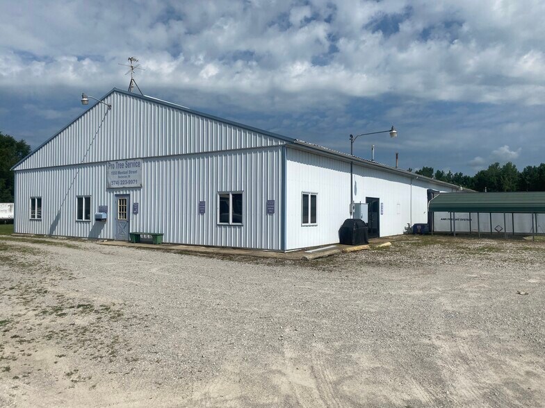 More Photos Of 1550 Wentzel St, Rochester Manufacturing For Sale