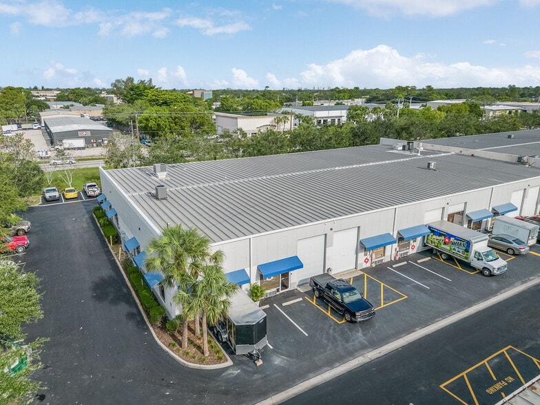 More Photos Of 4110 Enterprise Ave, Naples Unknown For Lease