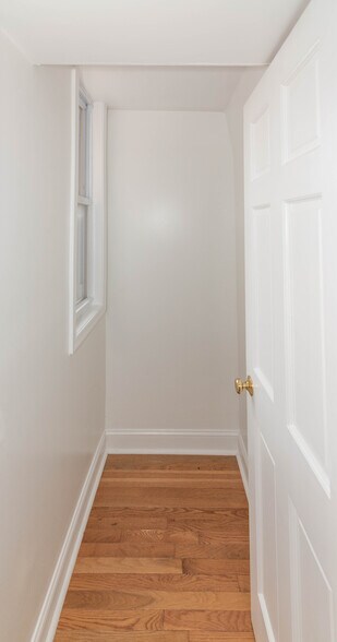 More Photos Of 2445 Lakeview Ave, Baltimore Apartments For Sale