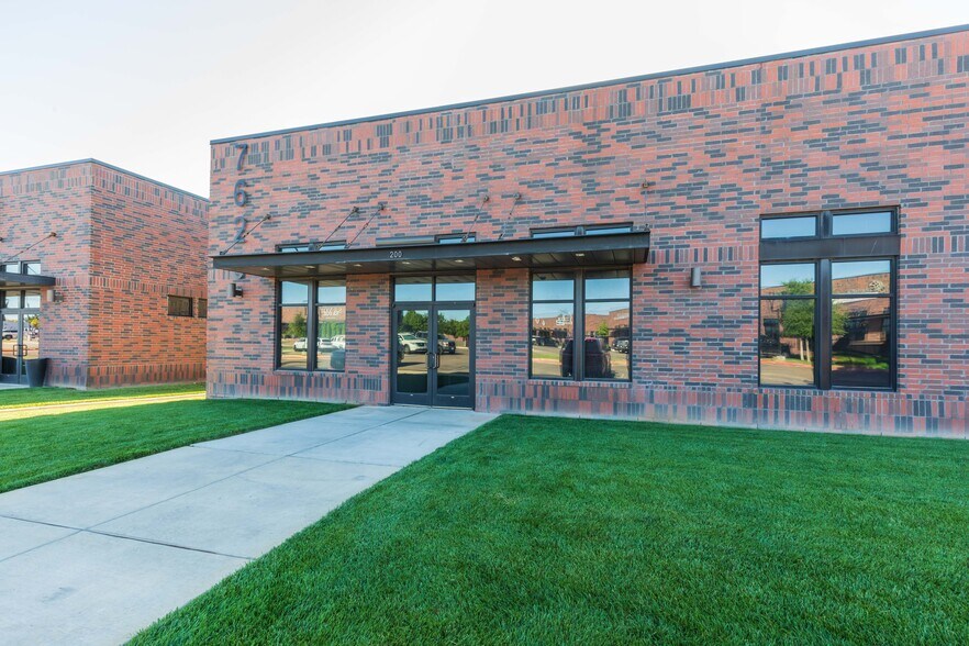 More Photos Of 7629 Hillside Rd, Amarillo Medical For Lease