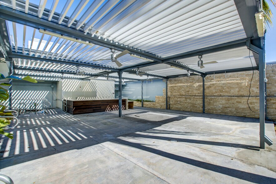 More Photos Of 555 Jefferson Ave, Miami Beach Restaurant For Lease