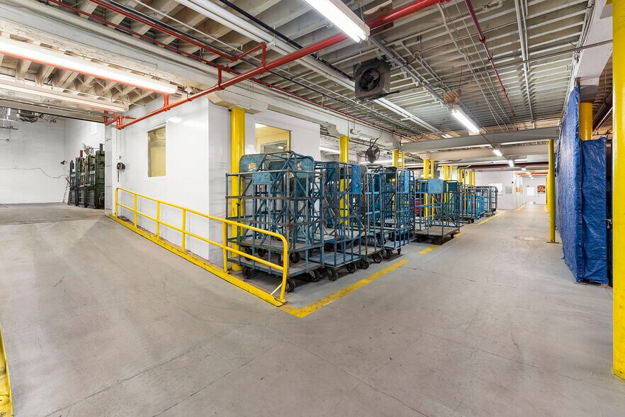 More Photos Of 100-118 John F Kennedy Dr N, Bloomfield Warehouse For Sale