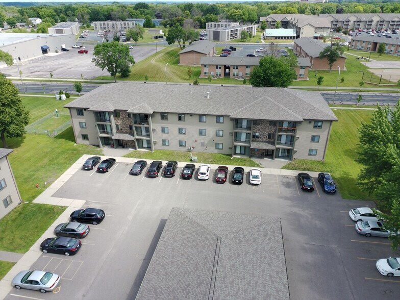 More Photos Of 160-180 Homestead Rd, Mankato Apartments For Sale