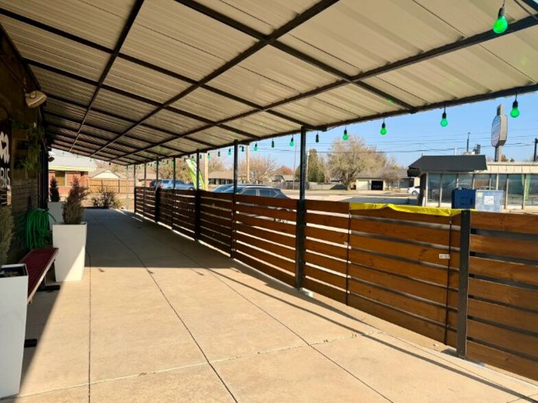 More Photos Of 2925 Lakeside Dr, Oklahoma City General Retail For Sale