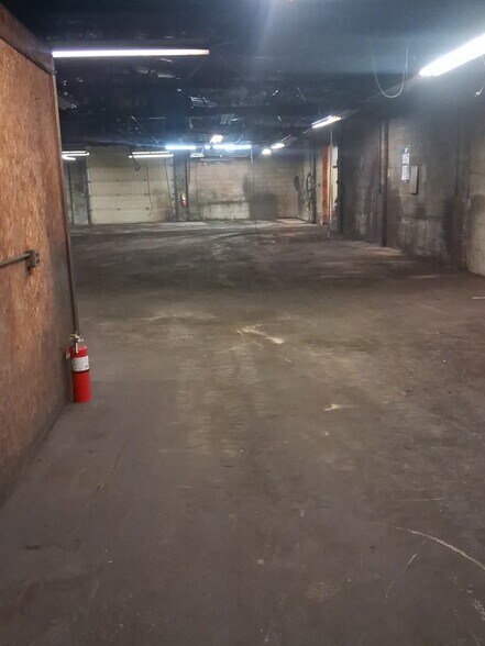 More Photos Of 30 Harker St, Mansfield Warehouse For Lease