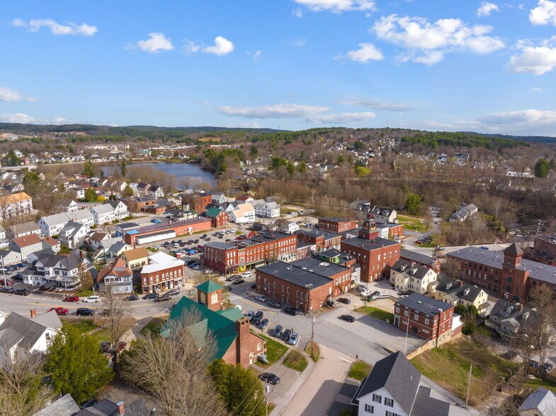 More Photos Of 135 Main St, Pembroke Storefront Retail Residential For Lease