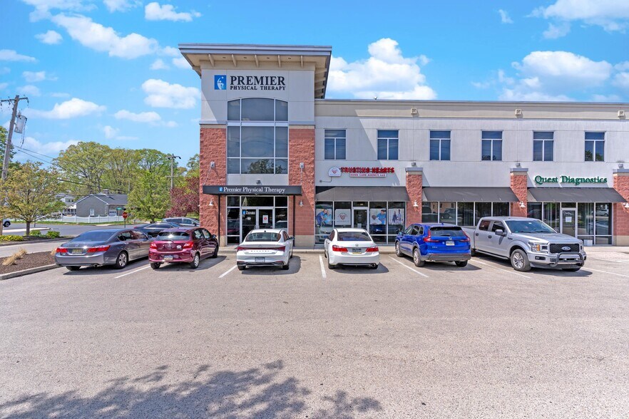 More Photos Of 501-537 W MacDade Boulevard, Folsom General Retail For Sale