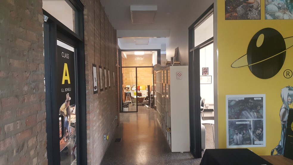 More Photos Of 1659 W Hubbard St, Chicago Loft Creative Space For Lease