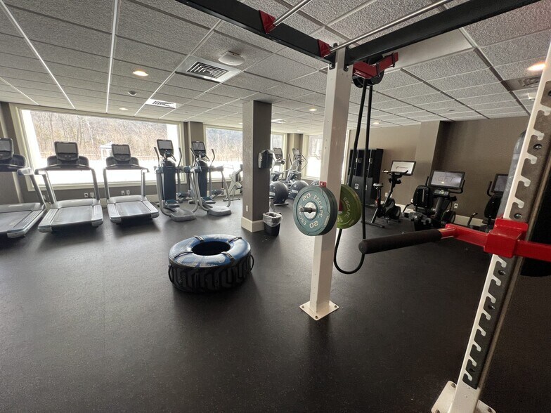 More Photos Of 22 Mountain dr, Lincoln Multifamily For Sale