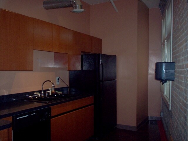More Photos Of 2-4 N Saginaw St, Pontiac Storefront Retail Residential For Sale