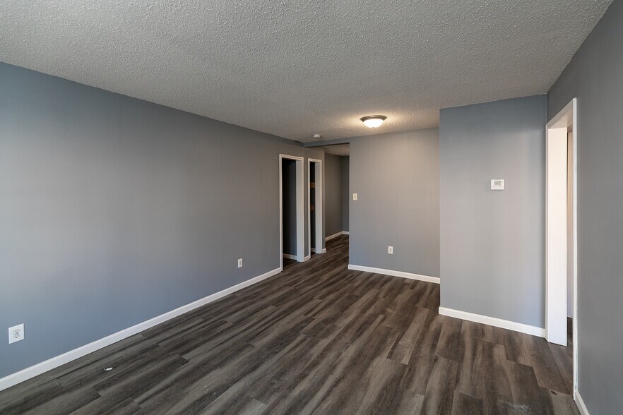 More Photos Of 3081 St. Charles Dr, Memphis Apartments For Sale