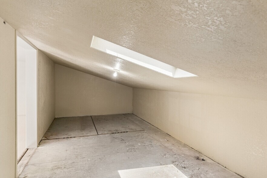More Photos Of 76 Sunol St, San Jose Warehouse For Sale