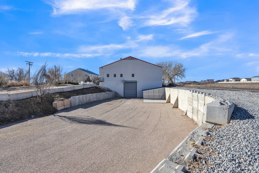 More Photos Of 525 E Railroad Ave, Keenesburg Warehouse For Lease