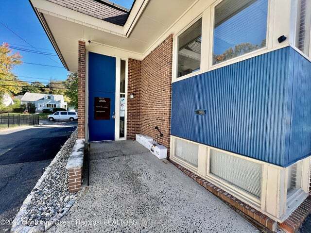 More Photos Of 1314 Park Ave, Plainfield Medical For Sale