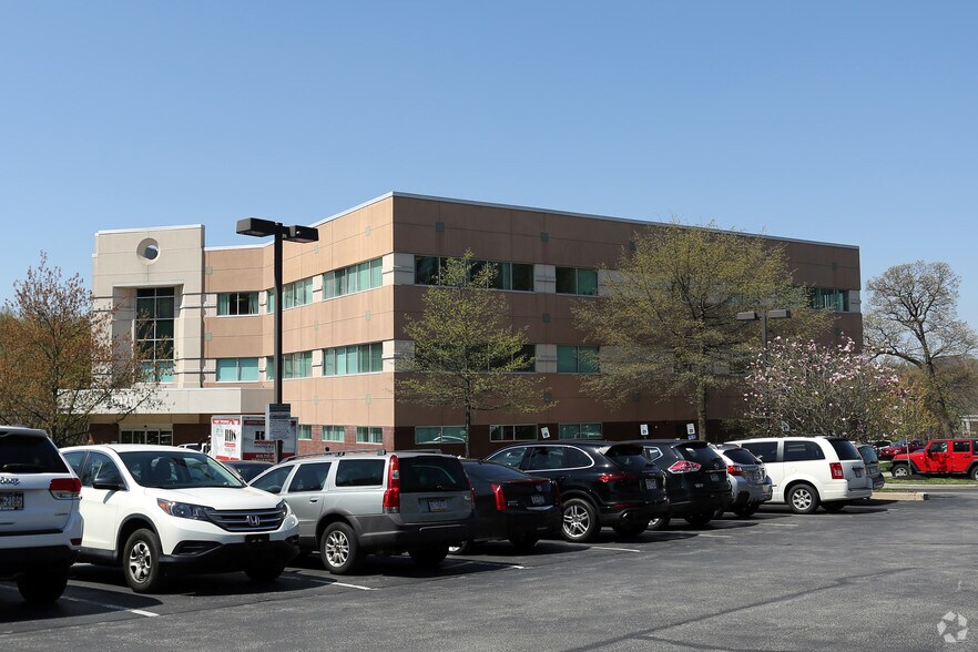 More Photos Of 2010 West Chester Pike, Havertown Medical For Lease