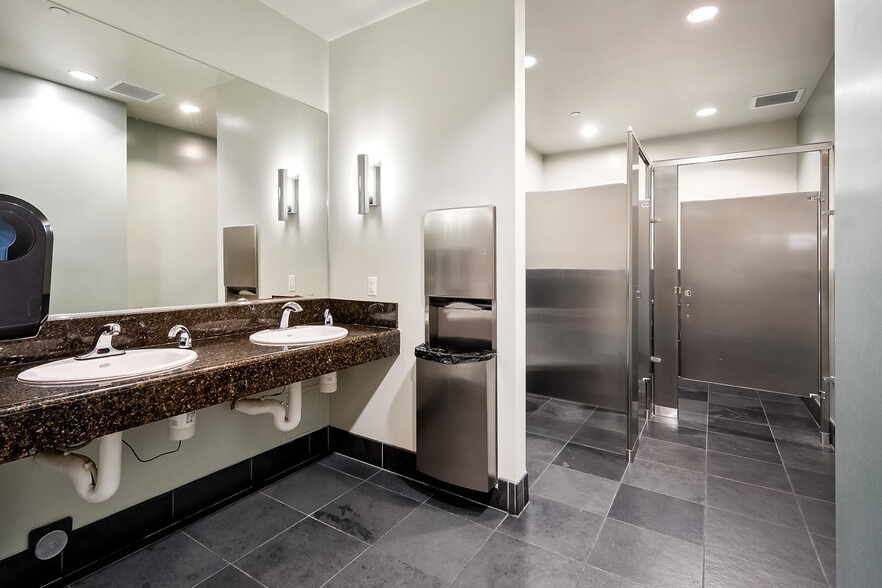 More Photos Of 4041 Lone Tree Way, Antioch Medical For Sale