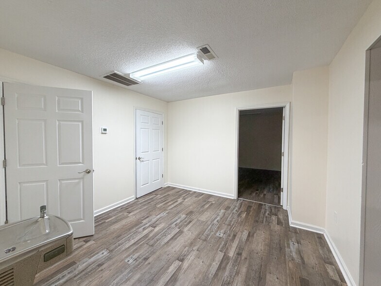 More Photos Of 144 Industrial Dr, Forest City Warehouse For Lease